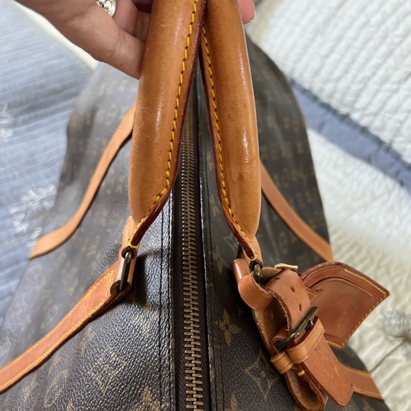 LV Duffle bag - Picture 3 of 11